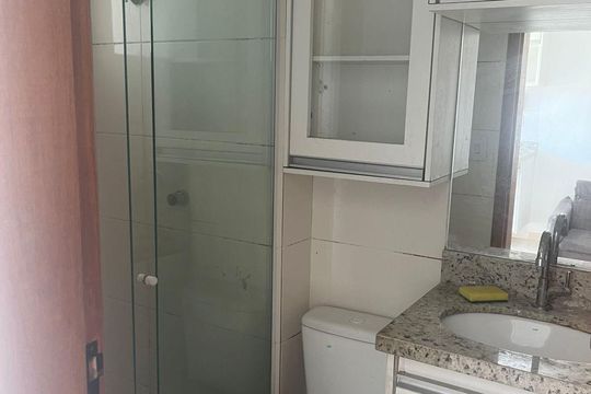 Banheiro de apartamento à venda com 2 quartos, 35m² em Parque Boturussu, São Paulo
