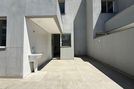 Área externa de apartamento à venda com 2 quartos, 97m² em Padre Eustáquio, Belo Horizonte