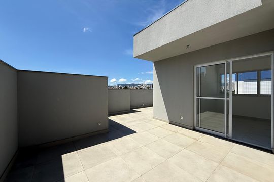 Área externa de apartamento à venda com 2 quartos, 128m² em Padre Eustáquio, Belo Horizonte