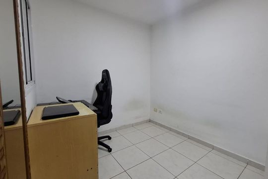 Quarto de casa de condomínio à venda com 3 quartos, 80m² em Vila Guilhermina, São Paulo