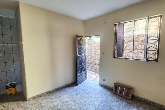 Casa para alugar com 2 quartos, 90m² em Cordovil, Rio de Janeiro