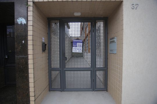 Placa de apartamento à venda com 3 quartos, 100m² em Caiçaras, Belo Horizonte