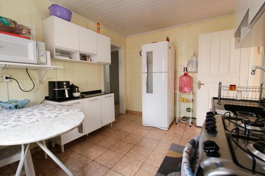 Cozinha de casa à venda com 3 quartos, 180m² em Santa Felicidade, Curitiba