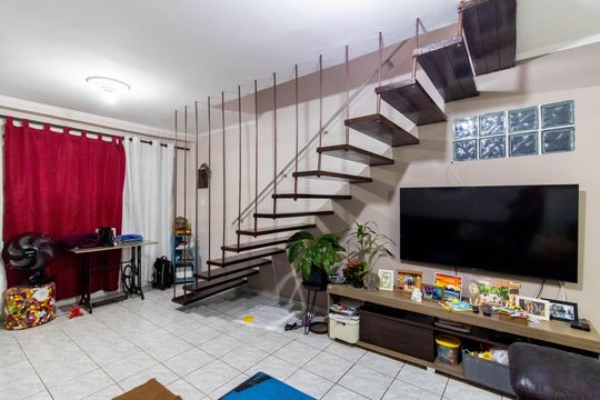 Sala de casa à venda com 2 quartos, 102m² em Jardim Gabriela, Guarulhos