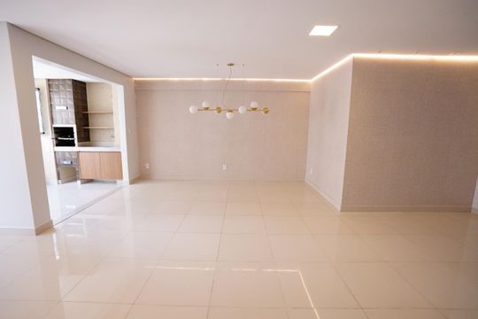 Apartamento à venda com 3 quartos, 113m² em Setor Oeste, Goiânia