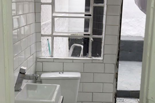 Lavabo de apartamento à venda com 2 quartos, 125m² em Pinheiros, São Paulo