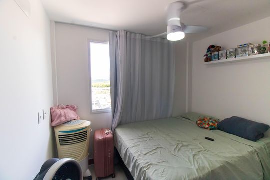 Quarto 2 de apartamento à venda com 3 quartos, 174m² em Itaipu, Niterói