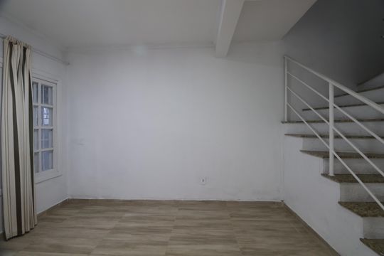 Sala de casa à venda com 2 quartos, 105m² em Mato Grande, Canoas