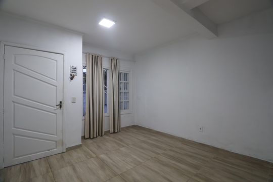Sala de casa à venda com 2 quartos, 105m² em Mato Grande, Canoas