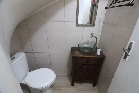 Lavabo de casa à venda com 2 quartos, 105m² em Mato Grande, Canoas