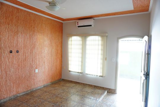 Sala de casa para alugar com 3 quartos, 205m² em Jardim Girassol, Americana