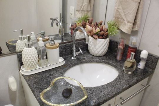 Banheiro Social de apartamento à venda com 2 quartos, 60m² em Taquara, Rio de Janeiro