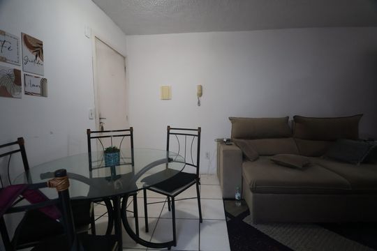 Sala de apartamento à venda com 3 quartos, 64m² em Igara, Canoas