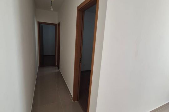 Corredor de apartamento à venda com 2 quartos, 48m² em Engordadouro, Jundiaí