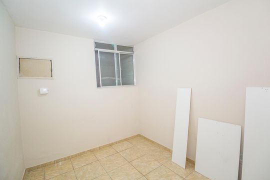 Casa para alugar com 2 quartos, 50m² em Realengo, Rio de Janeiro