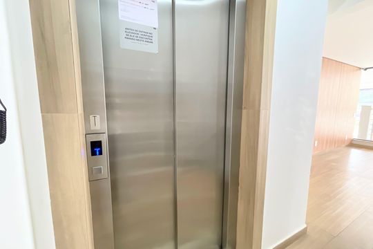 Elevador de apartamento à venda com 3 quartos, 70m² em Castelo, Belo Horizonte