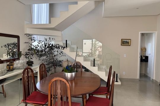 Casa de Condomínio à venda com 3 quartos, 140m² em Loteamento Alphaville Campinas, Campinas