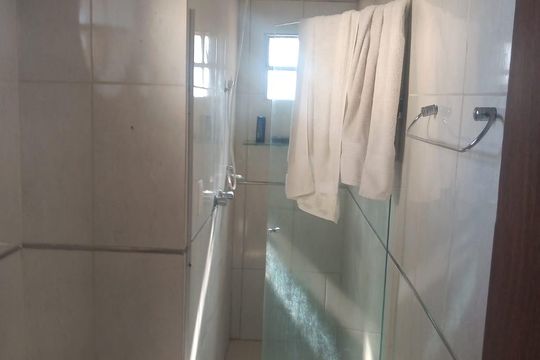 Banheiro de apartamento à venda com 3 quartos, 180m² em Alto Caiçaras, Belo Horizonte