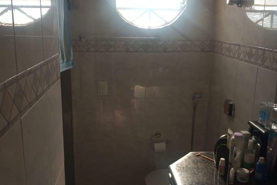 Banheiro de apartamento à venda com 3 quartos, 180m² em Alto Caiçaras, Belo Horizonte