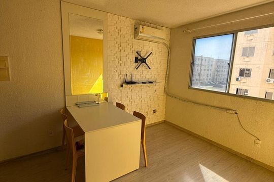 Sala de apartamento para alugar com 2 quartos, 39m² em Sarandi, Porto Alegre