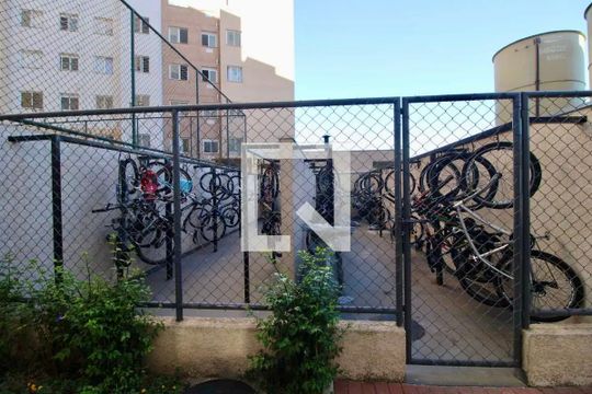 Bicicletário de apartamento para alugar com 2 quartos, 35m² em Vila Baby, São Paulo