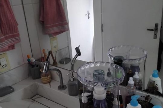 Banheiro de apartamento à venda com 2 quartos, 45m² em Jardim Helena, São Paulo