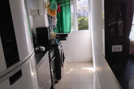 Cozinha de apartamento à venda com 2 quartos, 45m² em Jardim Helena, São Paulo