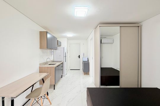 Kitnet/Studio para alugar com 1 quarto, 25m² em Santo Amaro, São Paulo