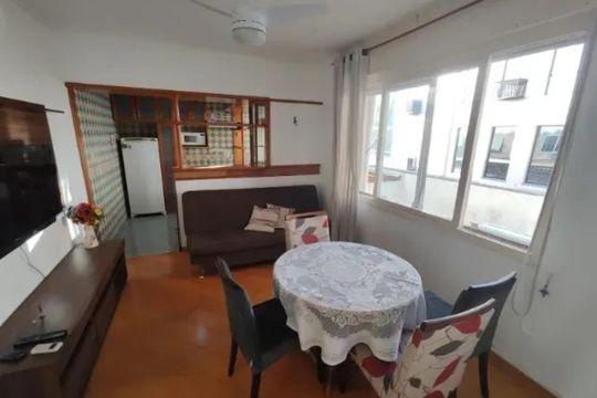 Sala de apartamento à venda com 1 quarto, 42m² em Tristeza, Porto Alegre
