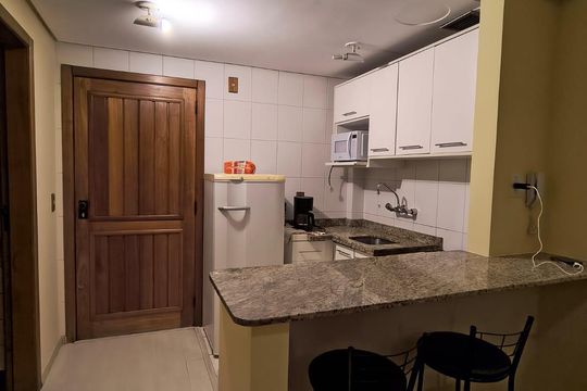 Cozinha  de apartamento para alugar com 1 quarto, 49m² em Centro Histórico, Porto Alegre