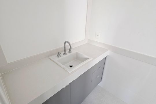 Área de serviço de apartamento à venda com 4 quartos, 270m² em Vila Progredior, São Paulo