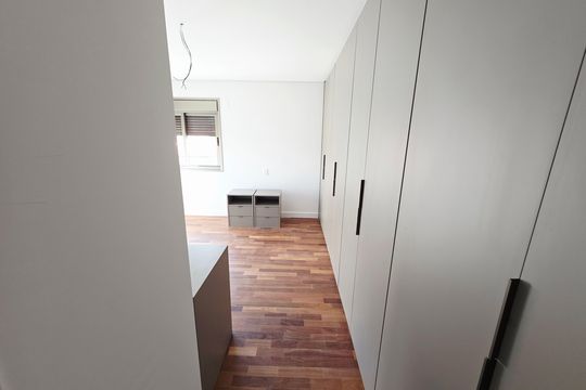 Quarto de apartamento à venda com 4 quartos, 270m² em Vila Progredior, São Paulo