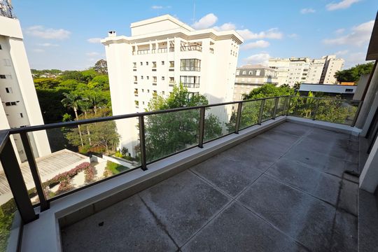 Varanda de apartamento à venda com 3 quartos, 290m² em Vila Progredior, São Paulo
