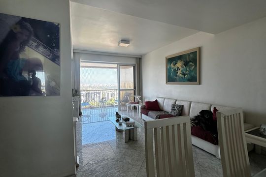 Sala de apartamento à venda com 3 quartos, 105m² em Barra da Tijuca, Rio de Janeiro