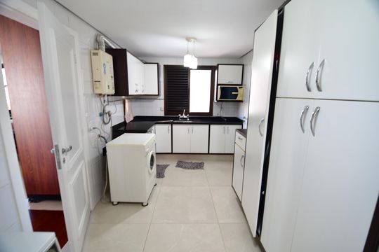 Área de Serviço de apartamento à venda com 3 quartos, 240m² em Cambuí, Campinas