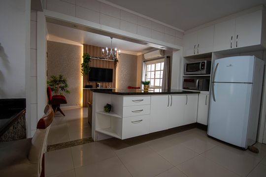 Cozinha de casa à venda com 3 quartos, 216m² em Estância Velha, Canoas