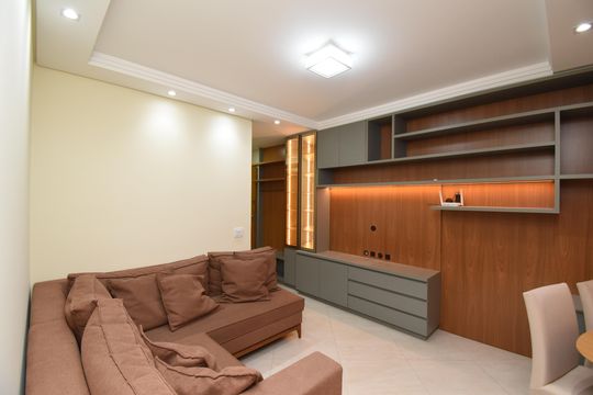 Sala de apartamento à venda com 3 quartos, 80m² em Cabral, Curitiba