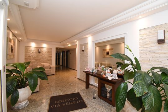 Área comum de apartamento à venda com 3 quartos, 80m² em Cabral, Curitiba
