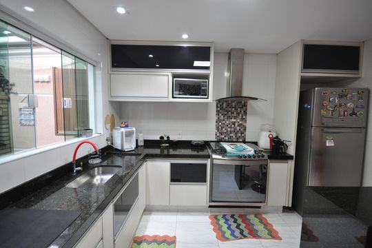 Cozinha de casa à venda com 3 quartos, 85m² em Vila Nivi, São Paulo