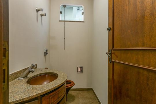 Casa à venda com 4 quartos, 275m² em Vila Mariana, São Paulo