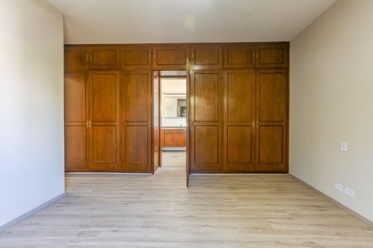 Casa à venda com 4 quartos, 275m² em Vila Mariana, São Paulo
