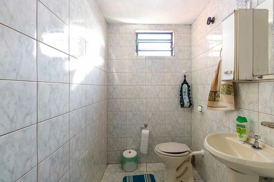 Casa à venda com 6 quartos, 240m² em Jardim Santo André, Santo André