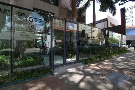 Fachada de apartamento à venda com 1 quarto, 41m² em Vila Nova Conceição, São Paulo