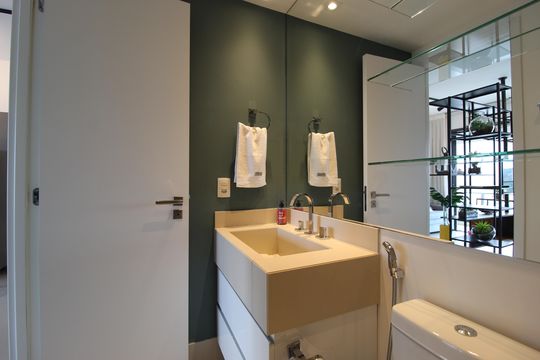 Banheiro da Suíte de apartamento à venda com 1 quarto, 41m² em Vila Nova Conceição, São Paulo