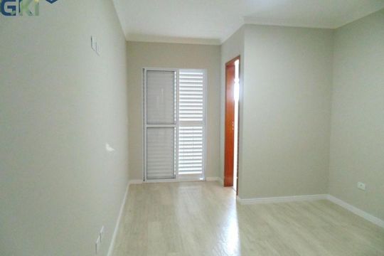 Casa à venda com 3 quartos, 80m² em Parque Vitoria, São Paulo