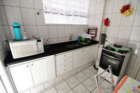 Cozinha de apartamento à venda com 2 quartos, 104m² em Centro, Campinas