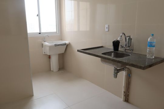 Cozinha e Área de Serviço de apartamento à venda com 2 quartos, 50m² em Vila Ema, São Paulo