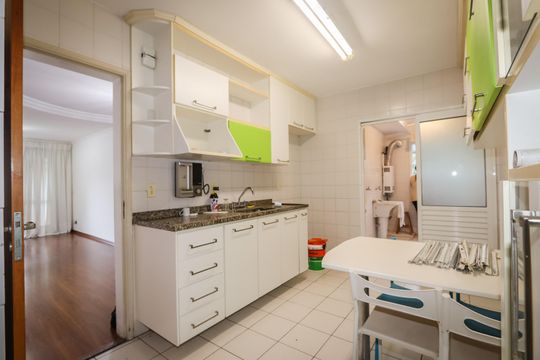 Cozinha de apartamento à venda com 3 quartos, 101m² em Vila Andrade, São Paulo