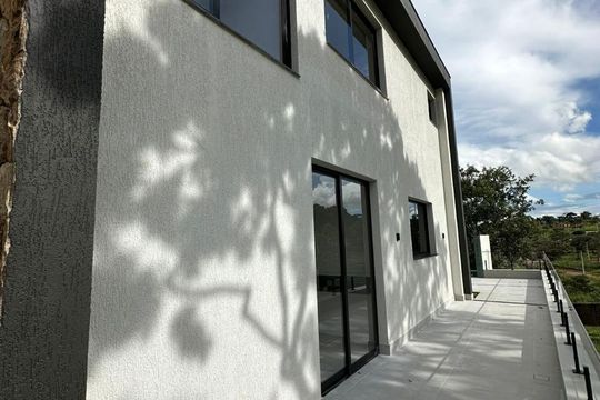 Área externa de casa para alugar com 4 quartos, 395m² em Francisco Pereira, Lagoa Santa