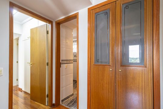 Corredor de apartamento para alugar com 2 quartos, 110m² em Brooklin, São Paulo